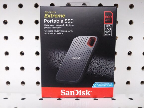Внешний SSD SanDisk Extreme Portable (SDSSDE60-500G-R25) USB Type-C